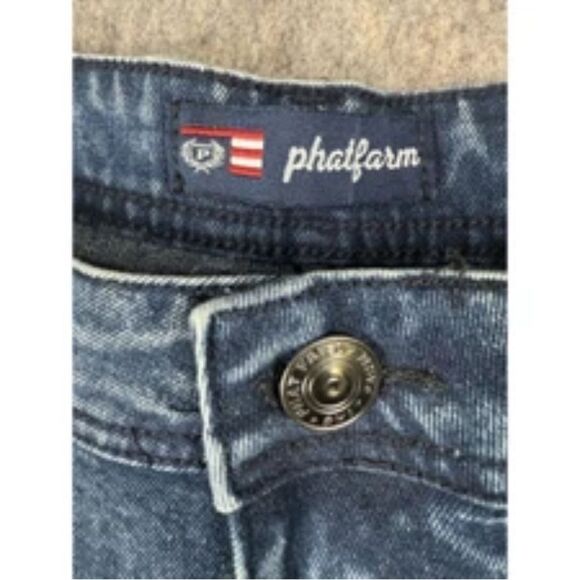 Phat Farm Bermuda Shorts Men's Size 46 Blue Denim Acid Wash Pleated Distressed - Picture 2 of 7